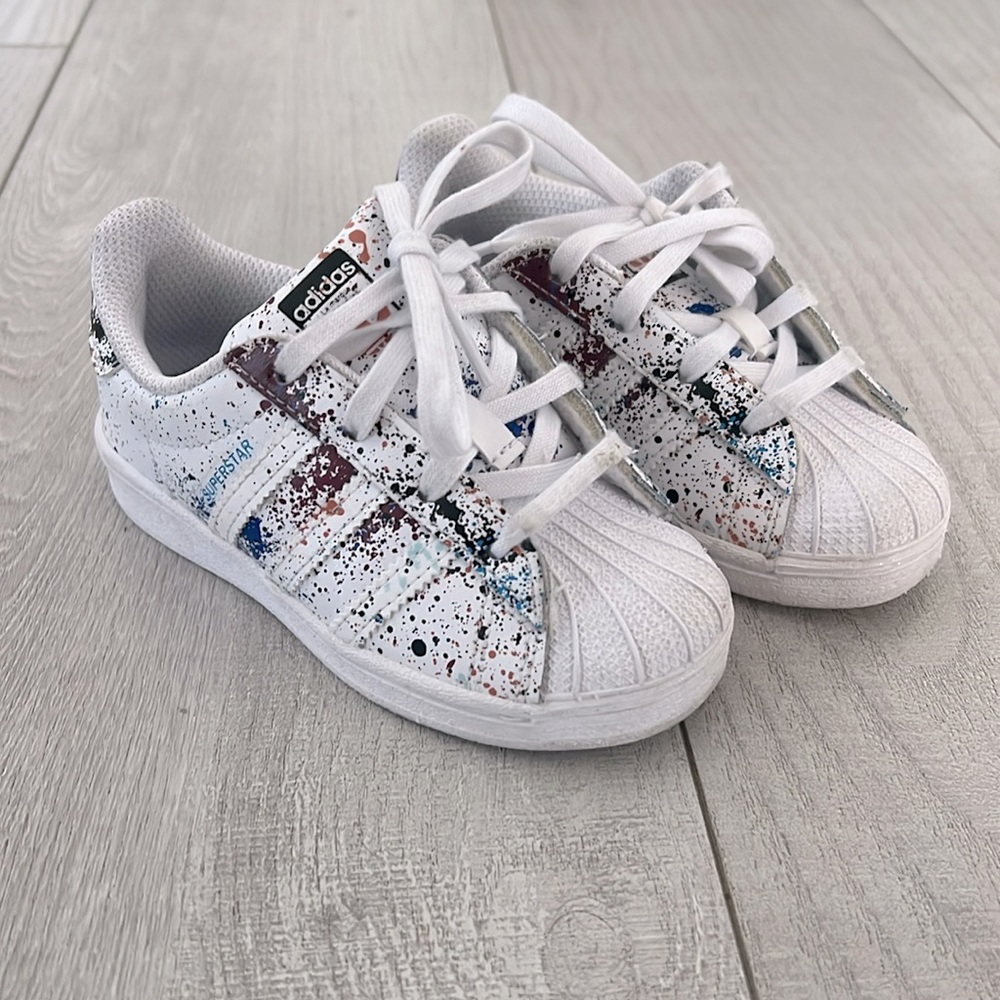 Adidas toddler 8
